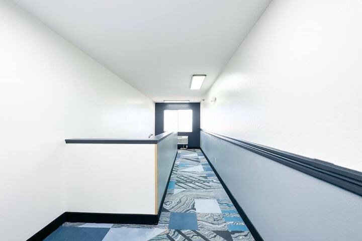 Hotel Interior 30 of 32