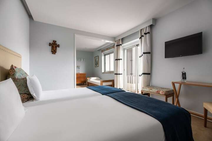 Room 44 of 92