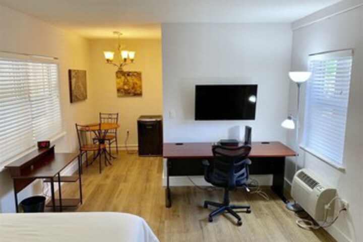 Room 17 of 17