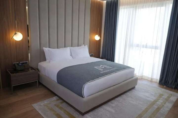 Room 13 of 52