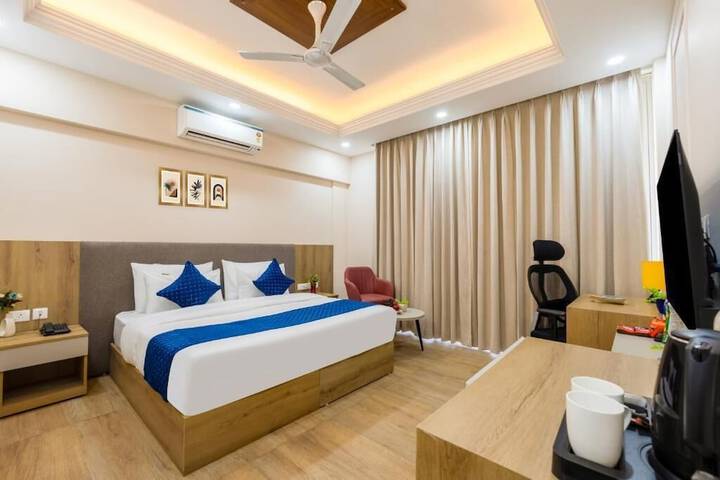 Room 9 of 29