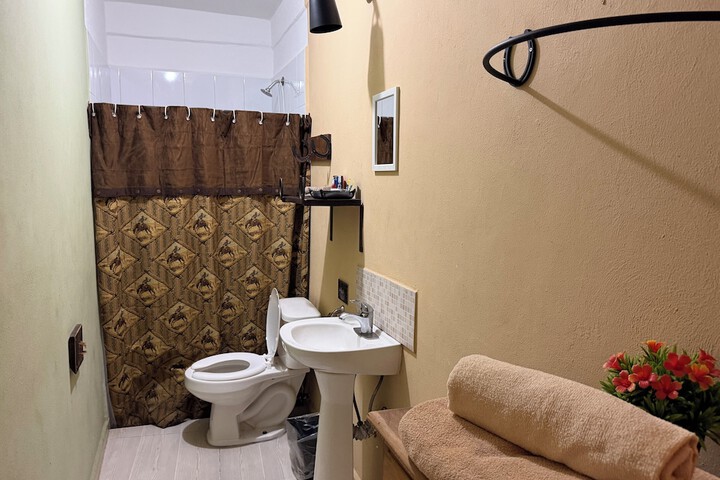 Room 70 of 99