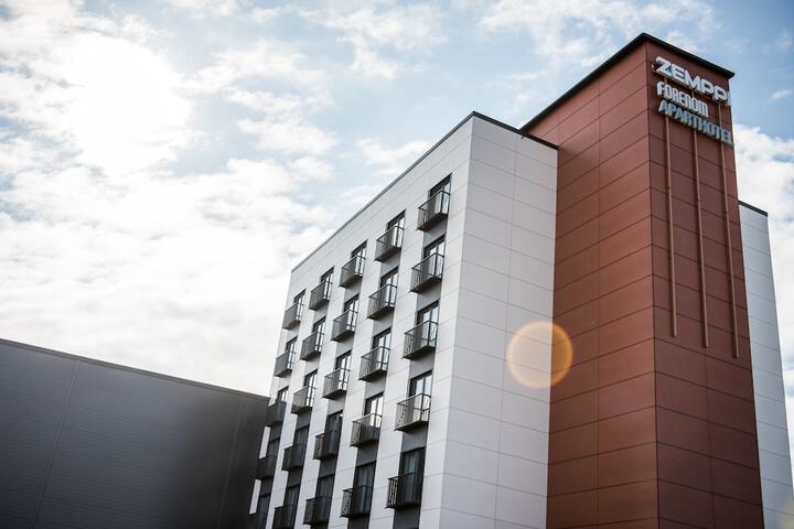 Hotel Entry