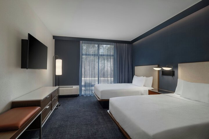 Room 6 of 39