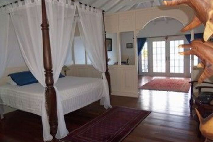 Room 17 of 30