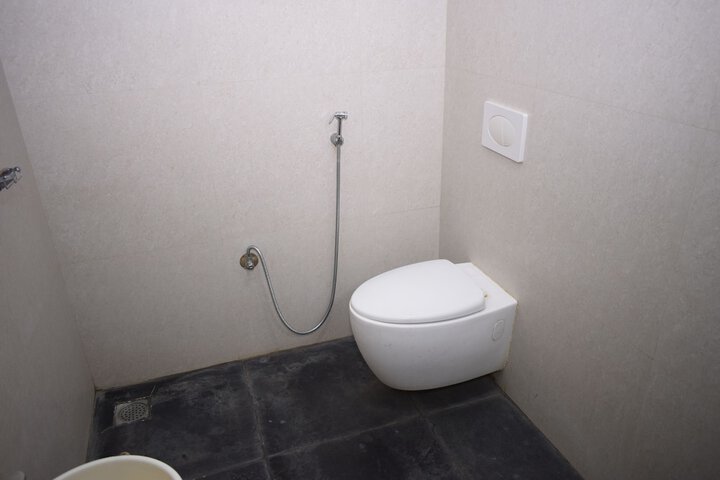 Room 13 of 26