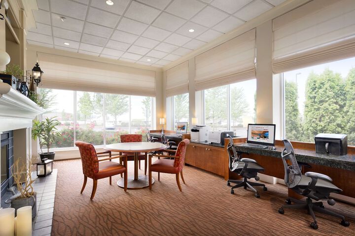 Business Center 46 of 52