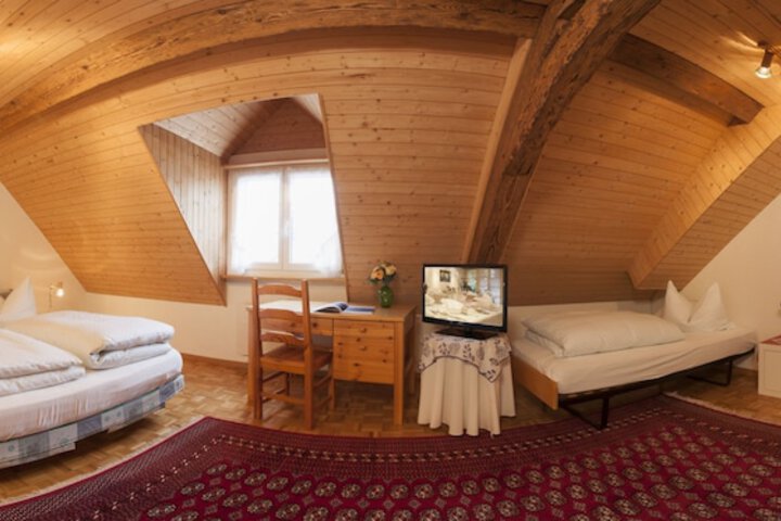 Room 21 of 57