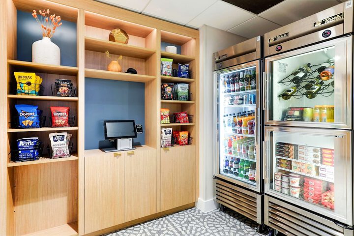 Snack bar