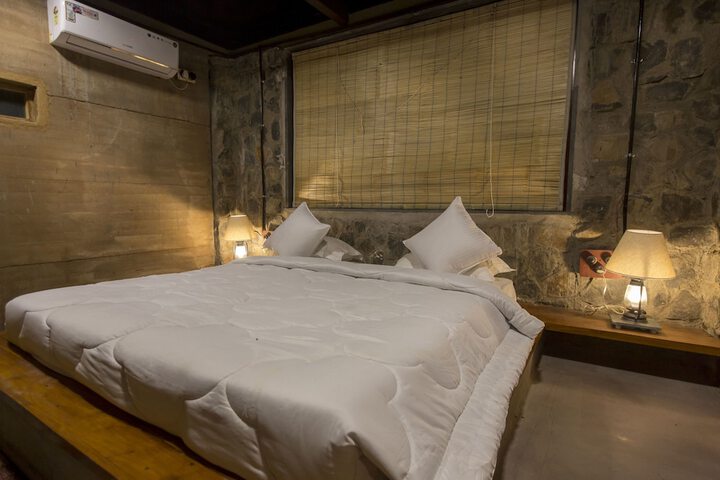 Room 8 of 44