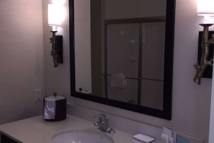 Bathroom sink