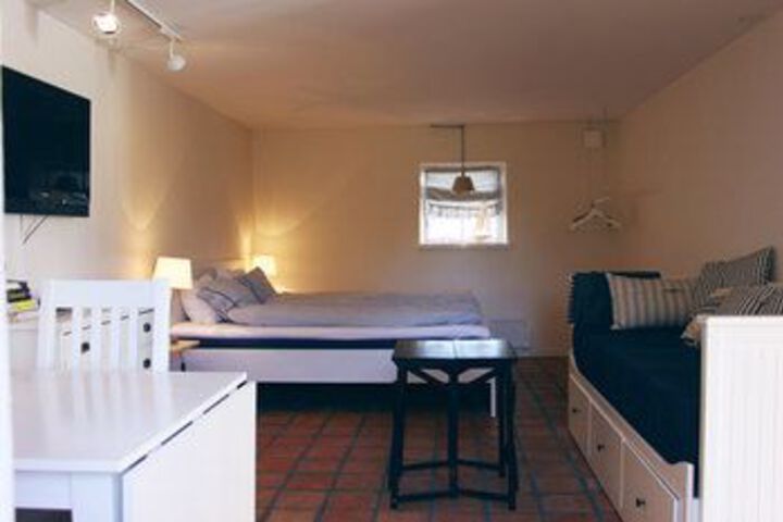 Room 42 of 47