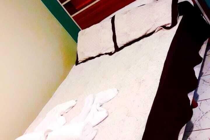 Room 77 of 108