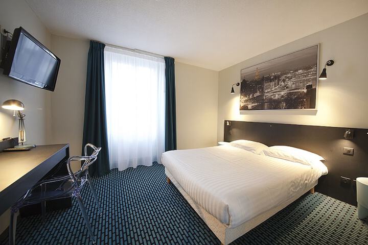 Room 18 of 51