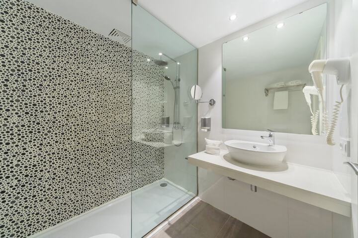 Bath Photo
