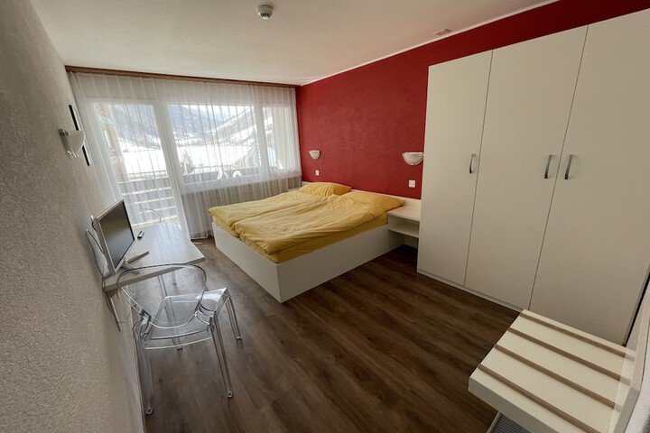 Room 6 of 51