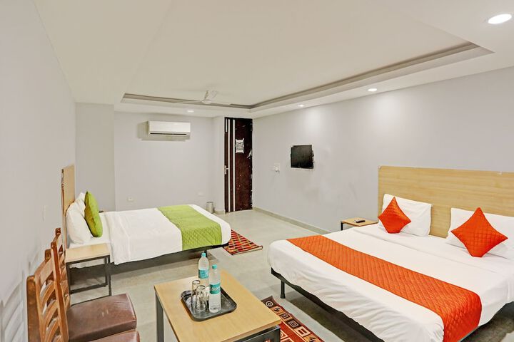 Room 14 of 19