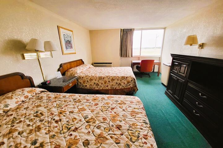 Room 60 of 144