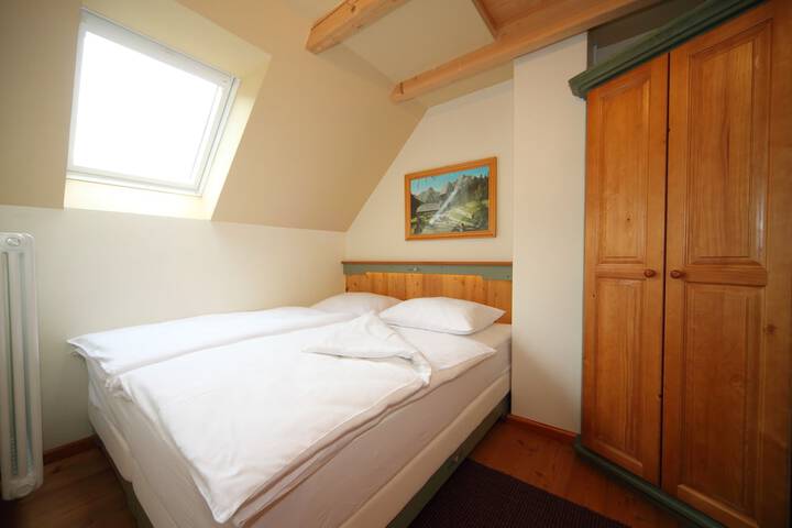 Room 11 of 58