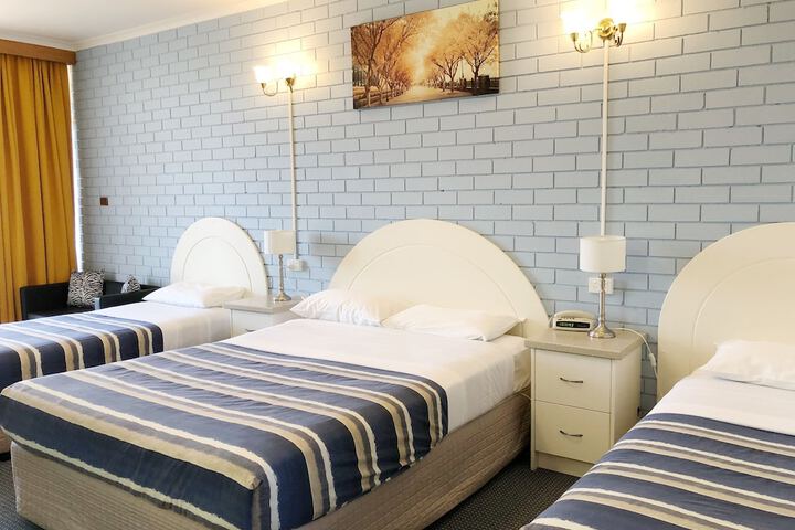 Room 15 of 79