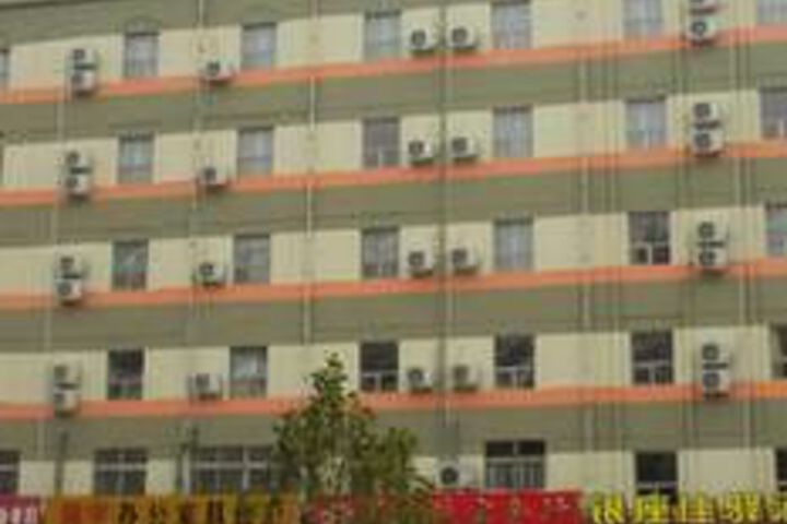 Hotel 2 of 67