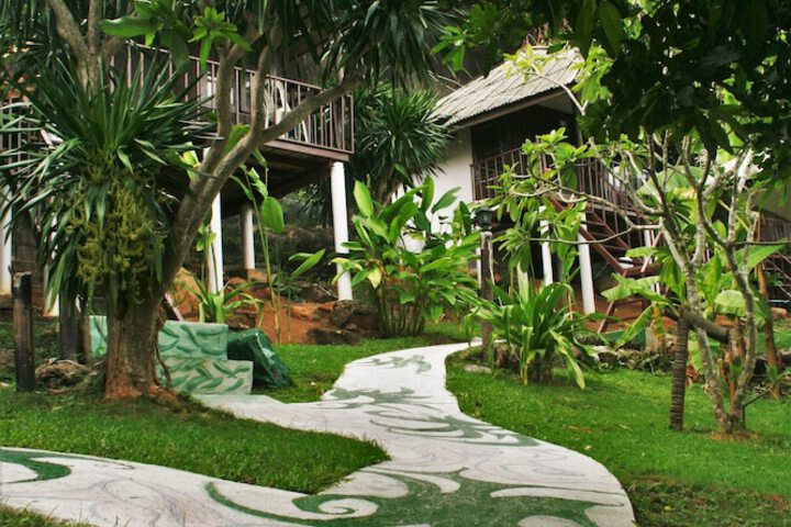 Hotel Exterior 34 of 55
