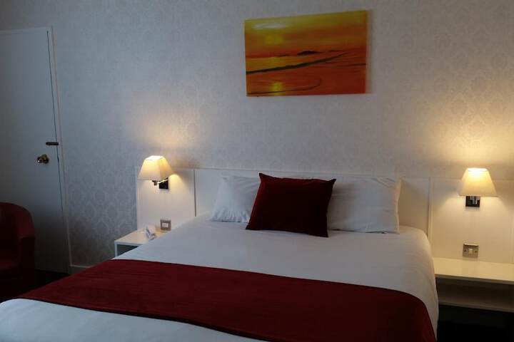 Room 26 of 53