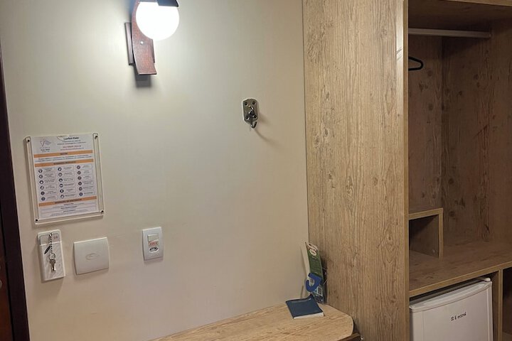 Room 35 of 80