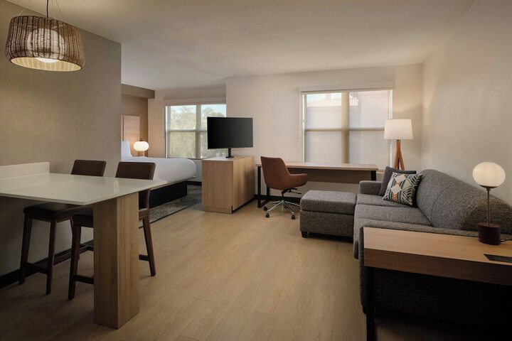 Room 5 of 46