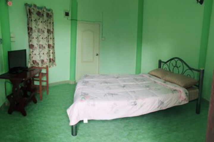 Room 30 of 37