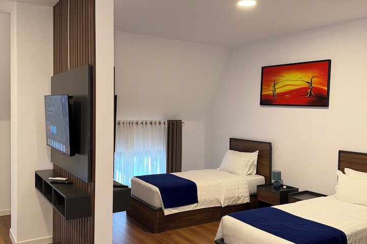 Room 35 of 75