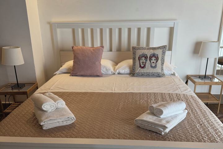 Room 14 of 36
