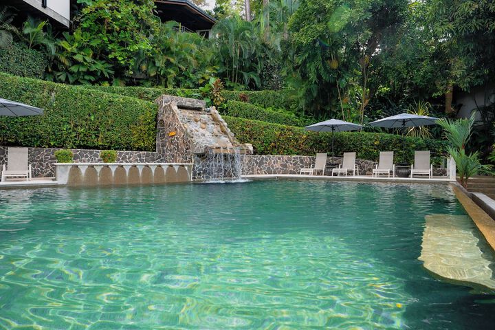Pool 163 of 206