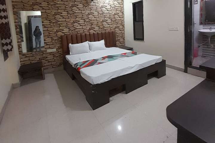 Room 22 of 43