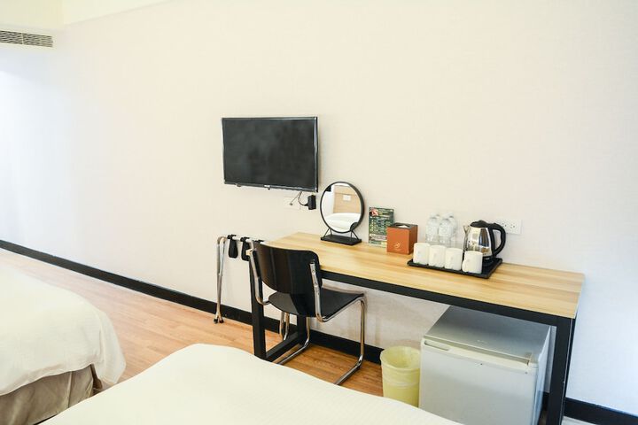 Room 14 of 23