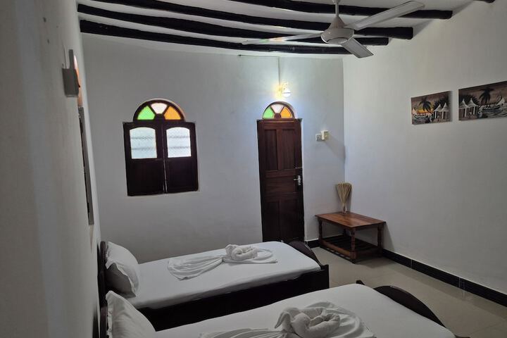 Room 16 of 47