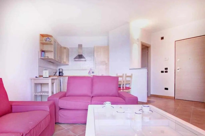 Room 2 of 13