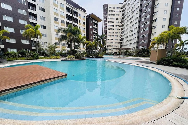 Pool 44 of 53