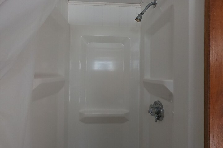Room 169 of 219