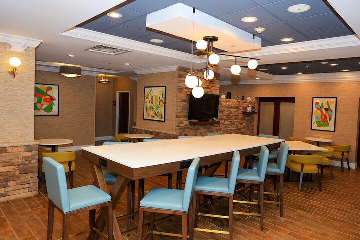 Breakfast area