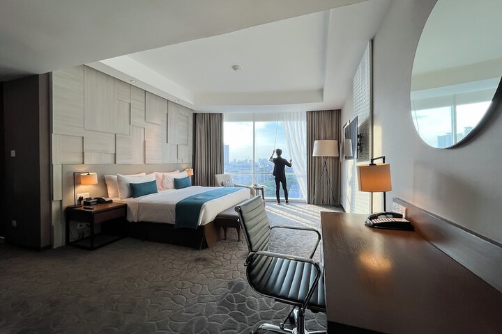 Room 30 of 181