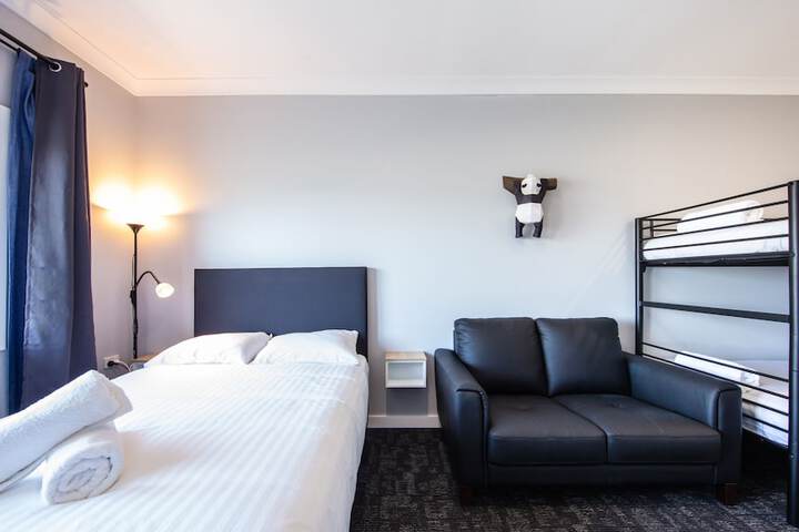 Room 8 of 39