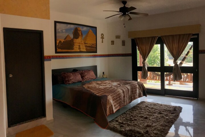 Room 45 of 115