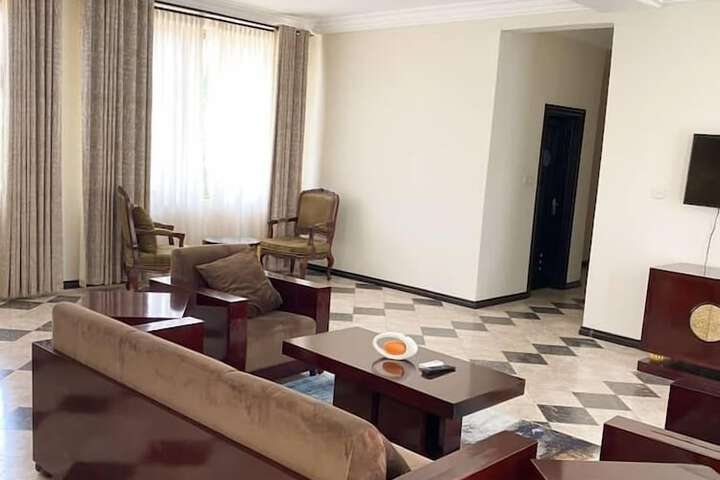 Room 12 of 26