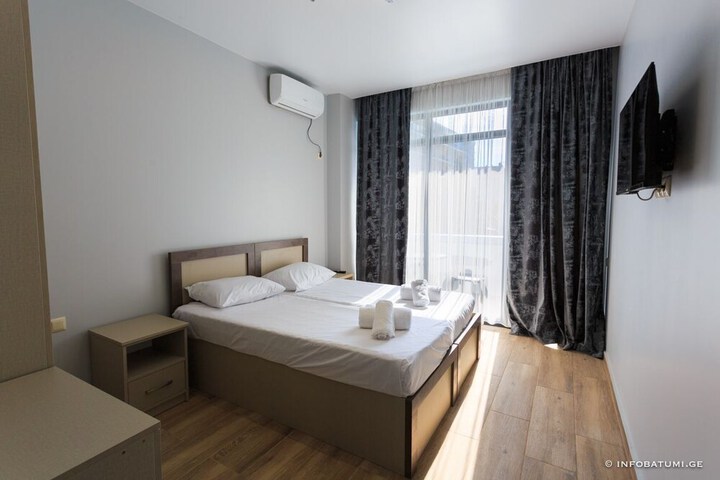 Room 3 of 15