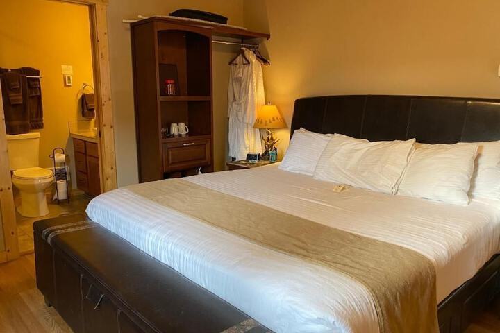 Room 2 of 78