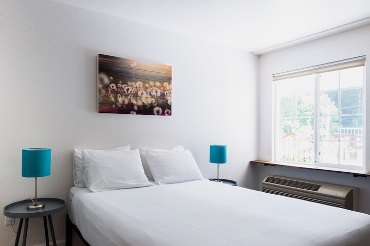 Room 8 of 57