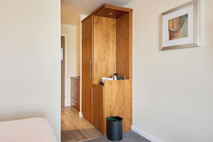Room 64 of 292