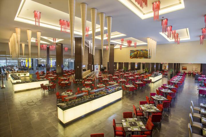 Dining 99 of 149