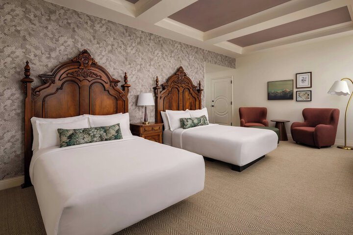 Room 40 of 104